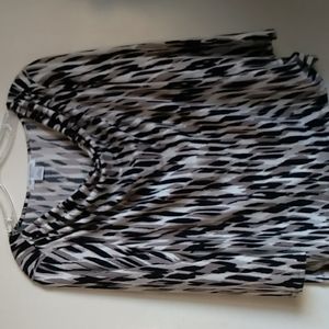 Liz Claiborne Petite black,white and tan blouse size PXL